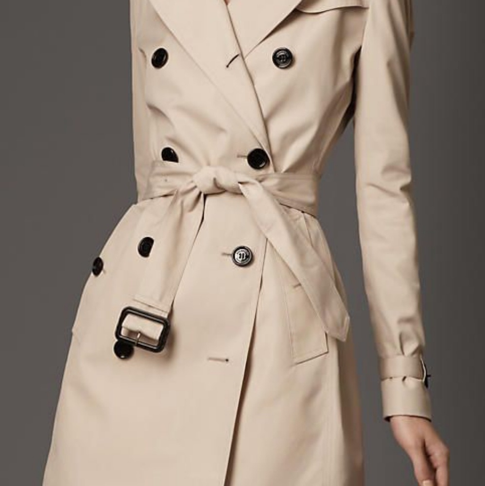 Burberry trenchcoat Nude Gold